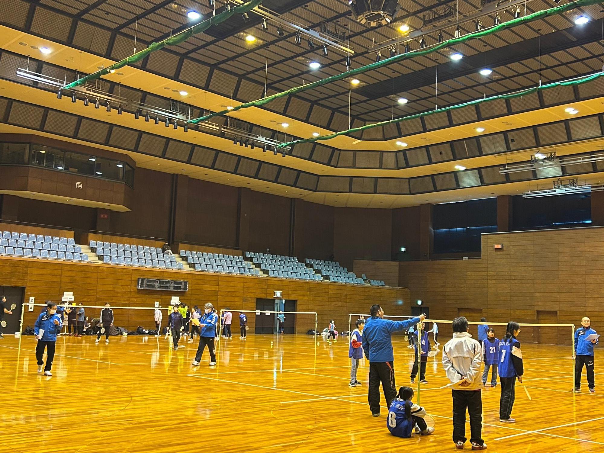 ファミリーバドミントン大会終了後写真2