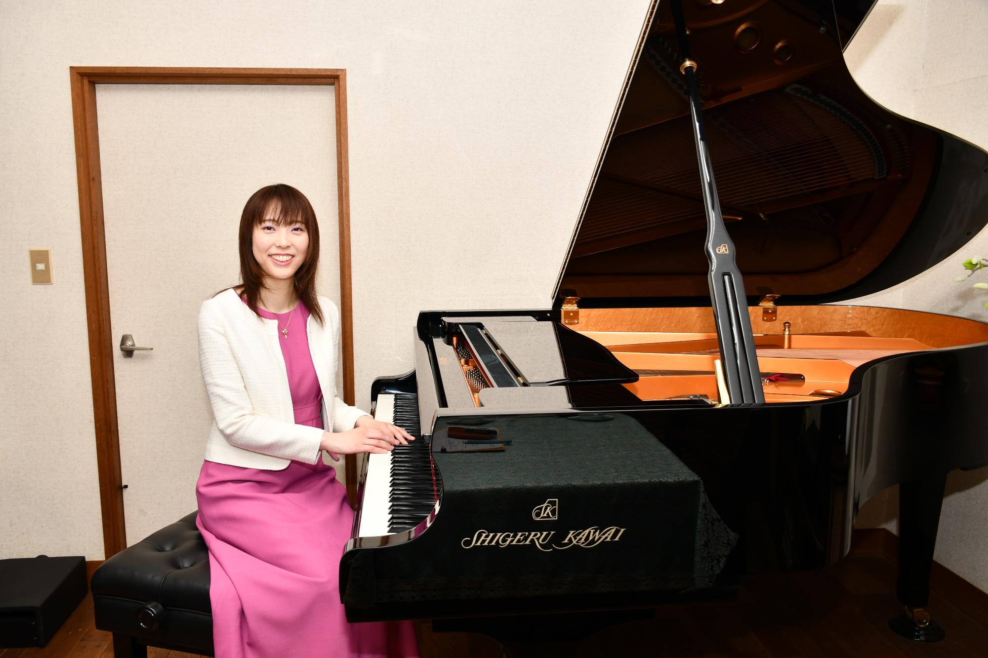 高砂市のピアニスト 野々村亜梨沙さん