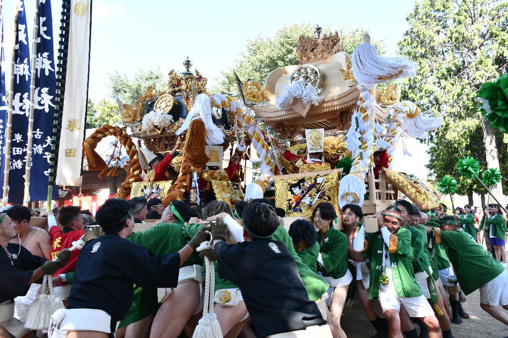 米田天神社屋台練り