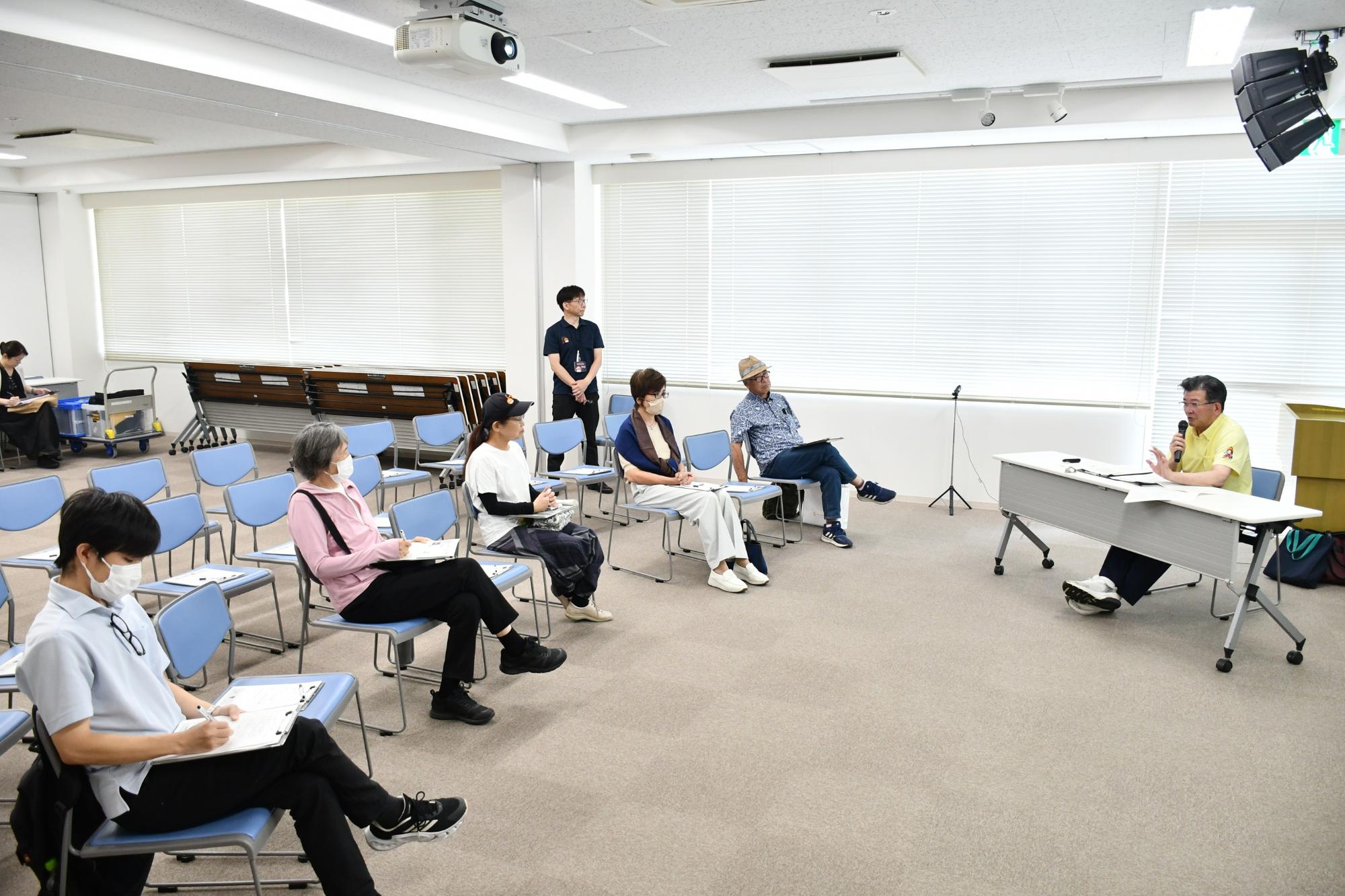 ユーアイ帆っとセンターでのタウンミーティングの様子