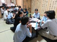 高砂未来一日研究所(意見交換会)の高砂南高校の学生たちがグループ討議を行っている写真