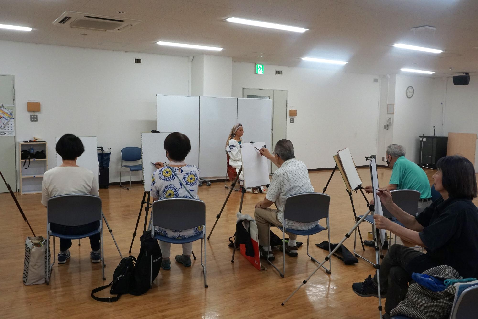 11名が参加された人物デザイン写生会