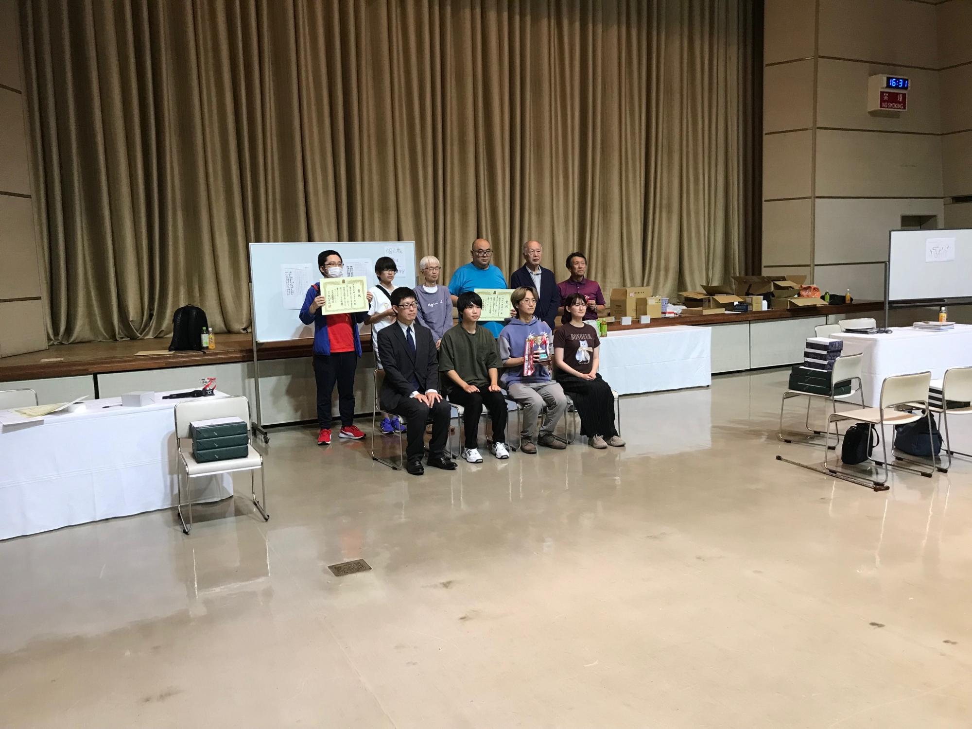 将棋大会表彰式