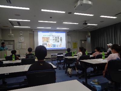 カネカ製品が身のまわりにたくさんあることを紹介