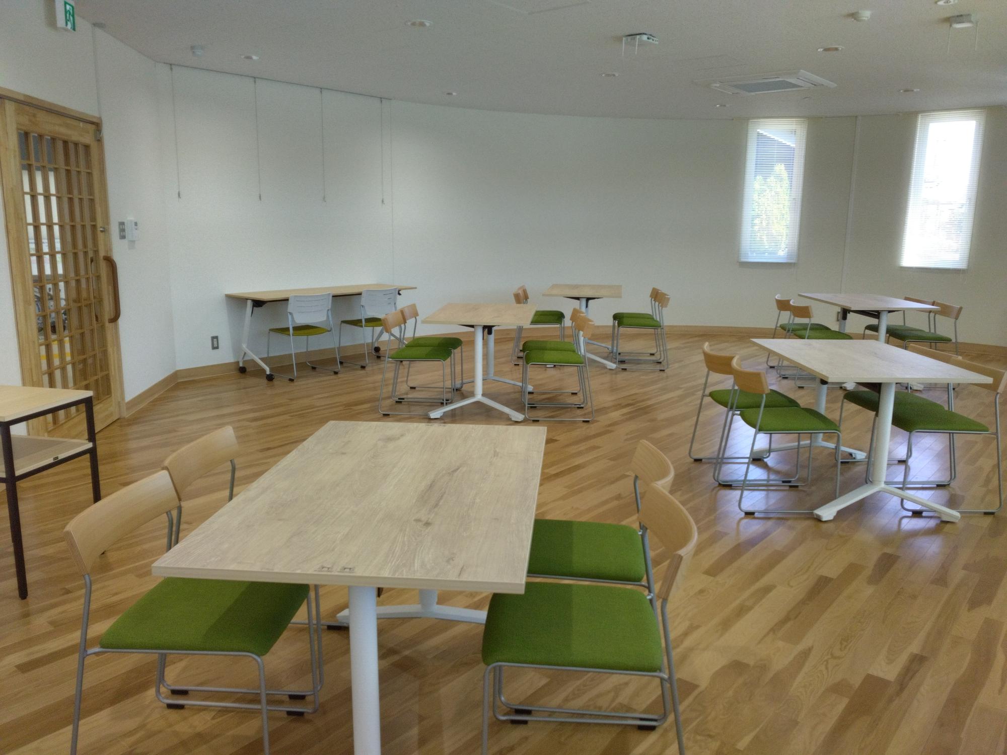 だれでも立ち寄りステーションの部屋の中の写真