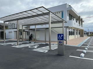 屋根付き駐車場