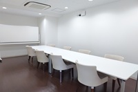 ミーティング室内写真