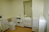 高砂分署における多目的トイレの内装の写真