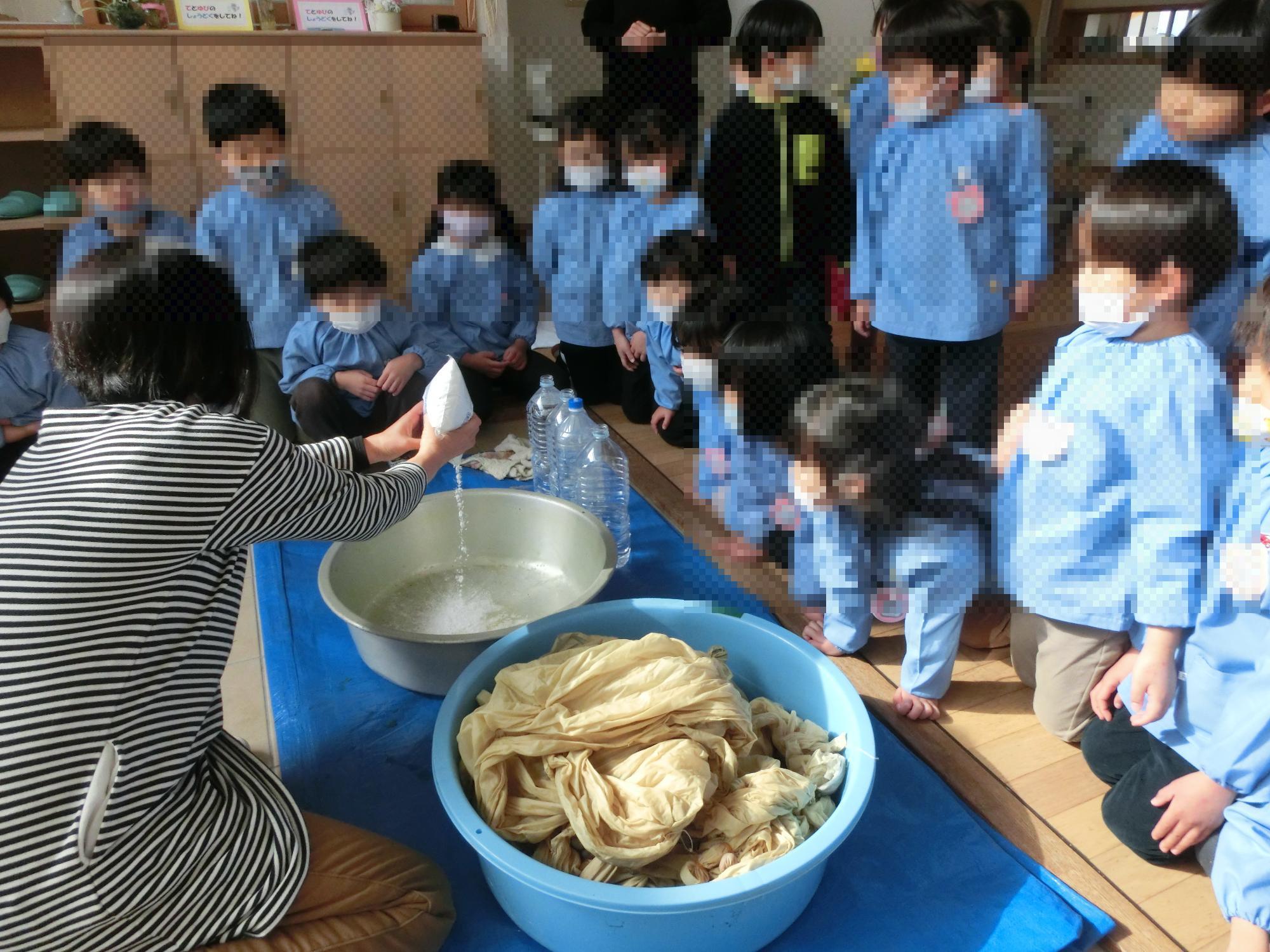 あらいっこ活動の様子