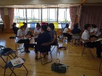 話し合いをしている様子