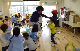 3歳児豆まきの様子