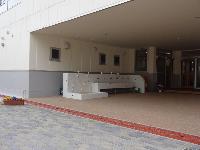 ２歳児保育室前　テラス