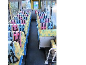 通園バス車内