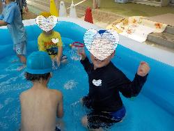 水遊び
